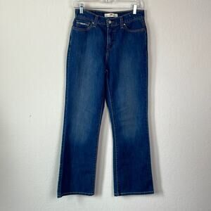 NWOT Levi’s 512 bootcut women’s 10M perfectly slimming silver detail jeans